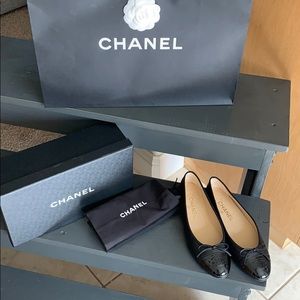 CHANEL classic black flats